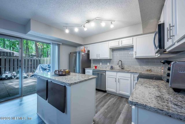 10458 BIG TREE Circle E, Jacksonville, FL 32257