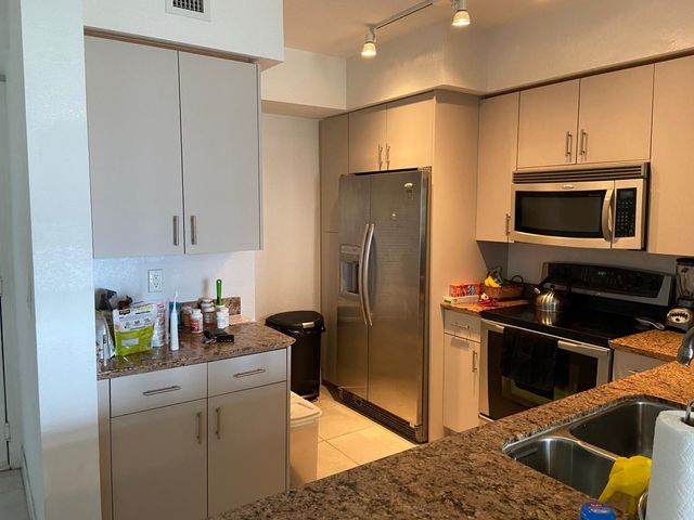 1830 Radius Drive 825, Hollywood, FL 33020