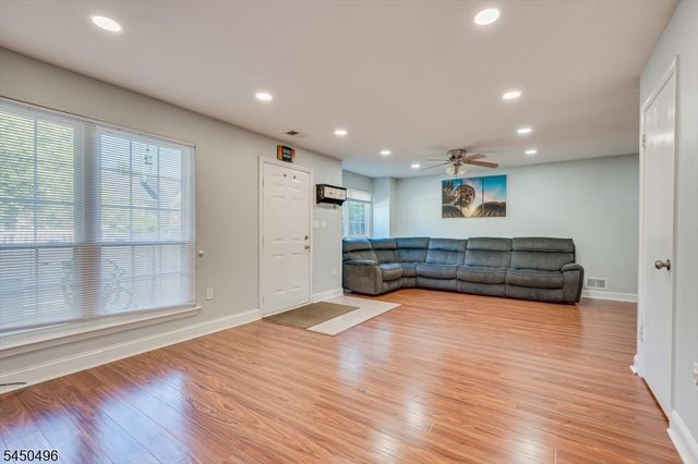 73 Goodwin Dr, North Brunswick Twp., NJ 08902