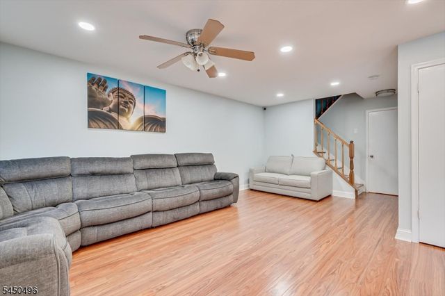 73 Goodwin Dr, North Brunswick Twp., NJ 08902