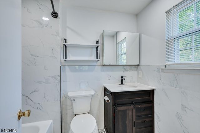 73 Goodwin Dr, North Brunswick Twp., NJ 08902