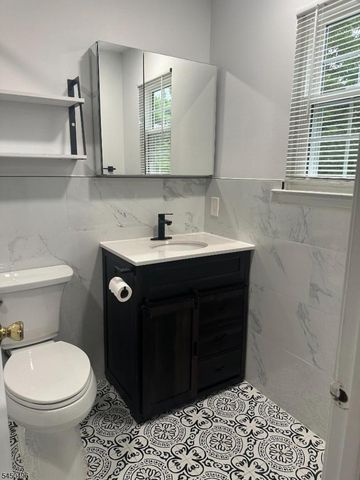 73 Goodwin Dr, North Brunswick Twp., NJ 08902