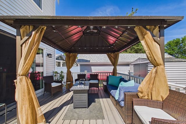 26 Briercliffe Rd, Fairhaven, MA 02719