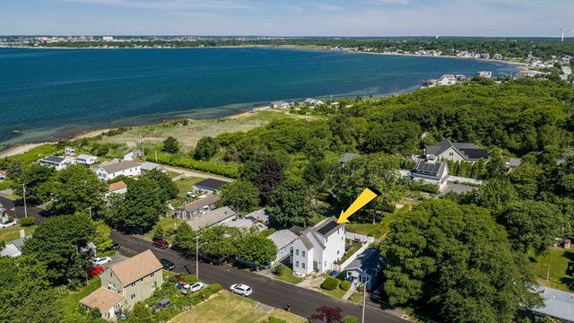 26 Briercliffe Rd, Fairhaven, MA 02719
