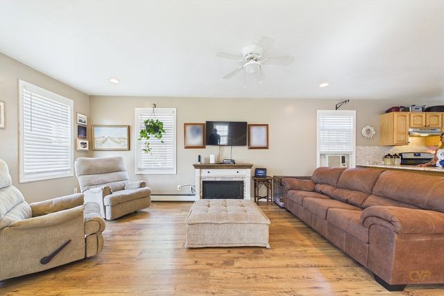 26 Briercliffe Rd, Fairhaven, MA 02719