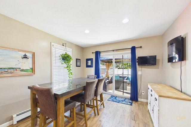 26 Briercliffe Rd, Fairhaven, MA 02719