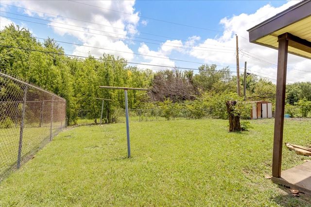 813 S Valentine Drive, Sherman, TX 75090