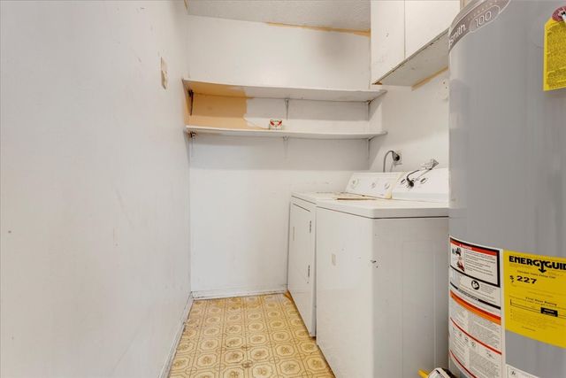 813 S Valentine Drive, Sherman, TX 75090