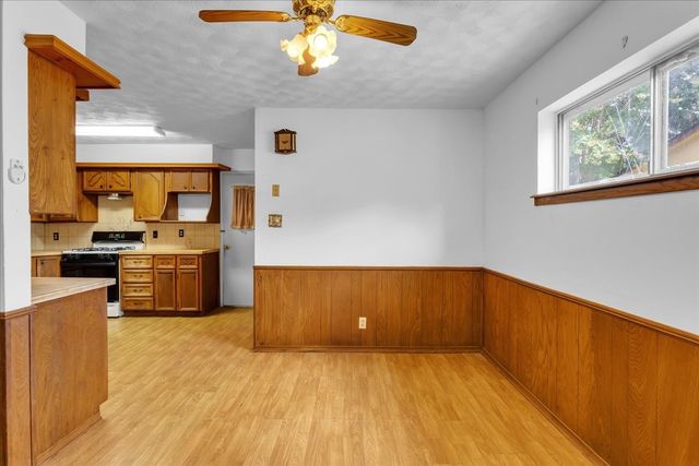 813 S Valentine Drive, Sherman, TX 75090