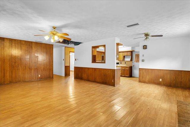 813 S Valentine Drive, Sherman, TX 75090