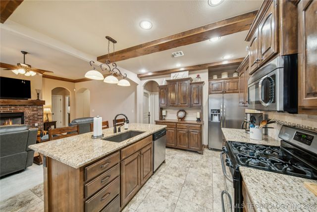 14419 N 66th East Avenue, Collinsville, OK 74021