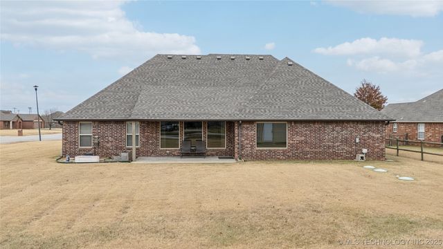 14419 N 66th East Avenue, Collinsville, OK 74021