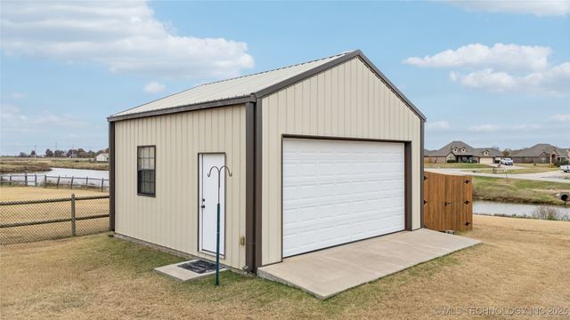 14419 N 66th East Avenue, Collinsville, OK 74021
