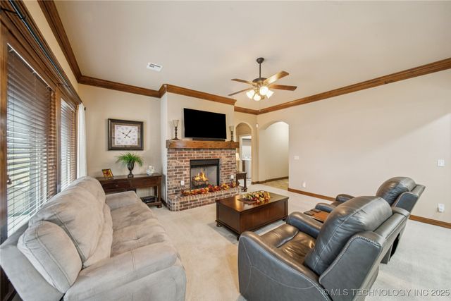 14419 N 66th East Avenue, Collinsville, OK 74021