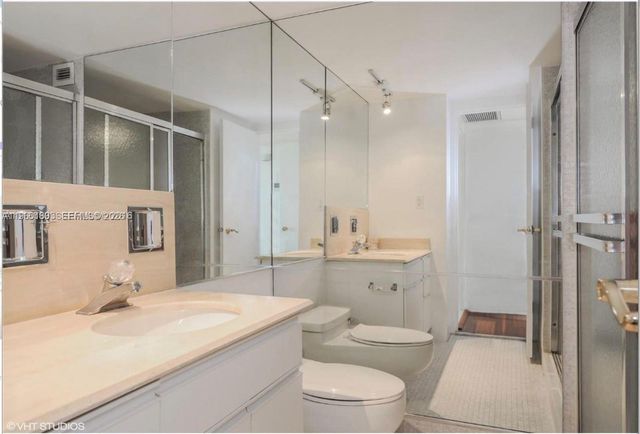 5700 Collins Ave 3H, Miami Beach, FL 33140