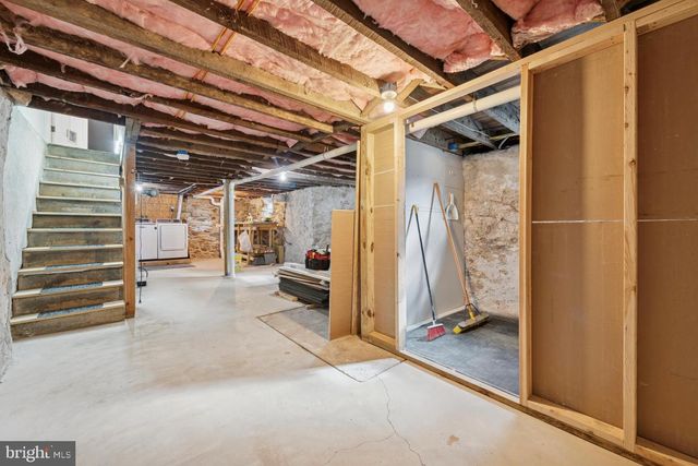 92 EMBREEVILLE RD, Downingtown, PA 19335