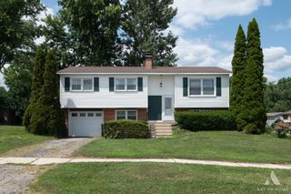 7756 Chestnut Avenue, Woodridge, IL 60517