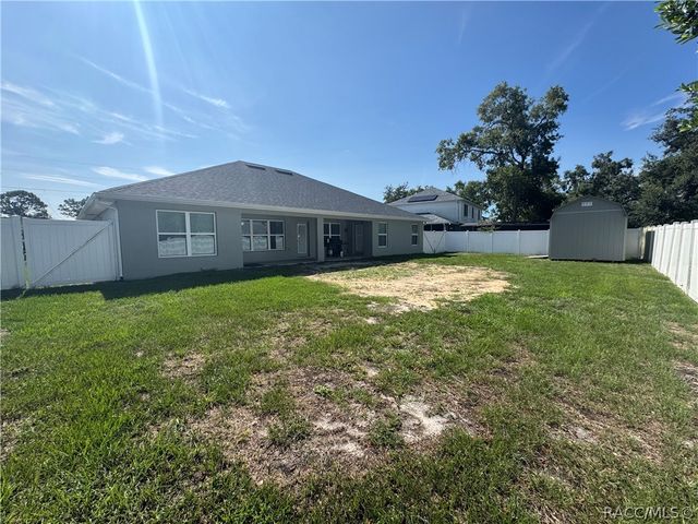 5139 Jenson Avenue, Spring Hill, FL 34608