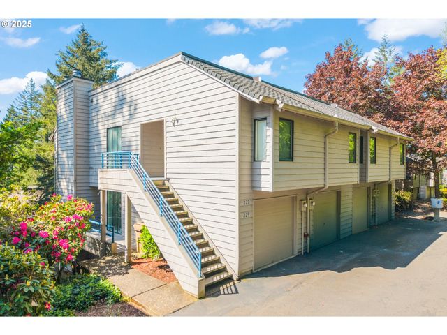 225 CERVANTES Cir, Lake Oswego, OR 97035