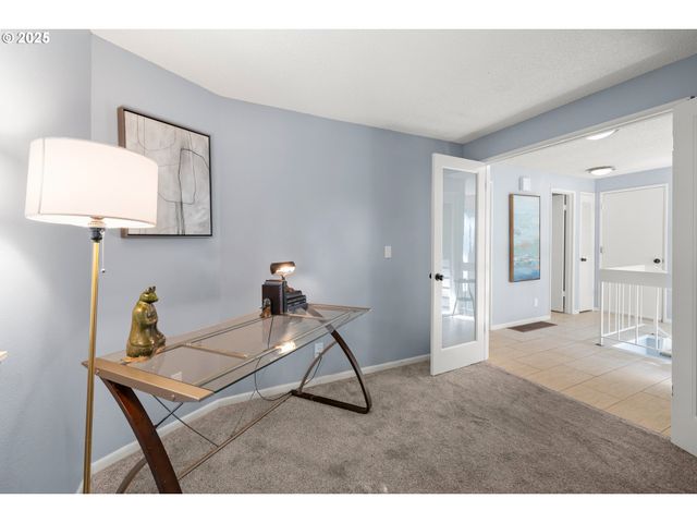 225 CERVANTES Cir, Lake Oswego, OR 97035