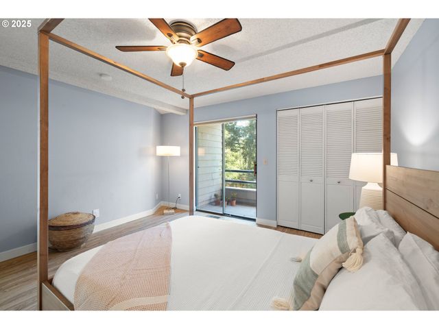 225 CERVANTES Cir, Lake Oswego, OR 97035