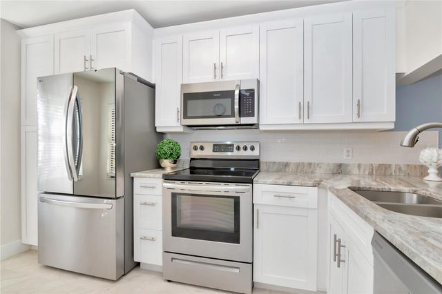 5100 BURCHETTE ROAD 801, Tampa, FL 33647