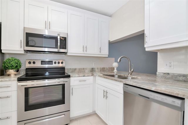 5100 BURCHETTE ROAD 801, Tampa, FL 33647