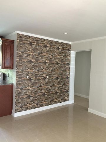 5901 SW 45th St 1, Miami, FL 33155