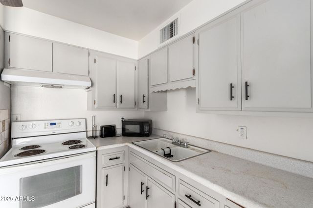 106 N 7TH Street, Avondale, AZ 85323