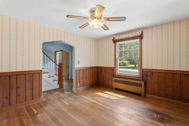 6 Hartswood Road, Dover, NH 03820