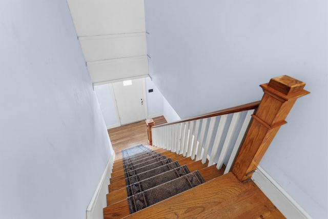 6 Hartswood Road, Dover, NH 03820