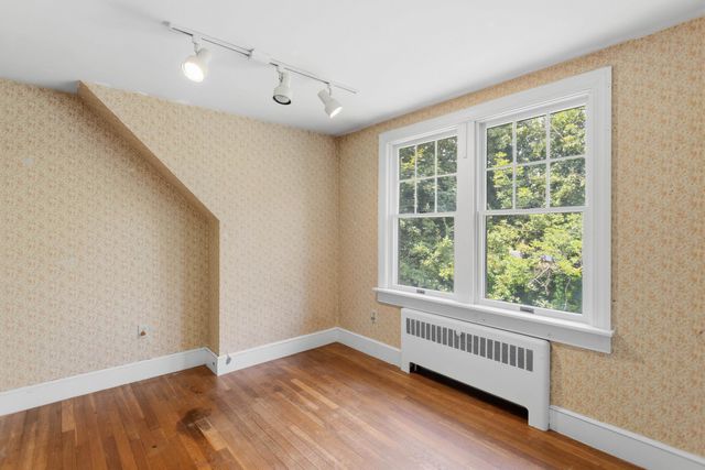 6 Hartswood Road, Dover, NH 03820