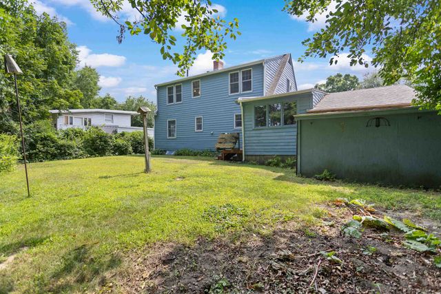 6 Hartswood Road, Dover, NH 03820