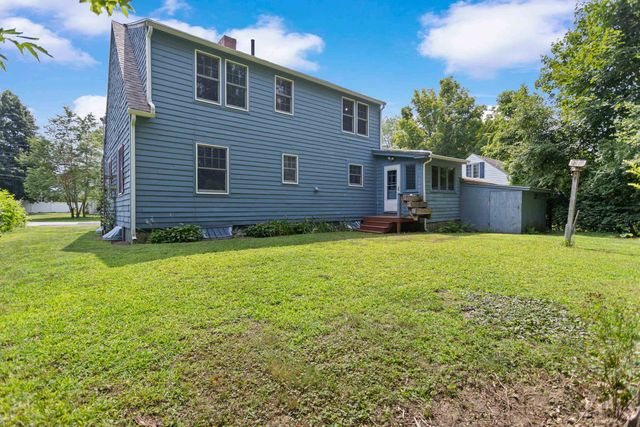 6 Hartswood Road, Dover, NH 03820