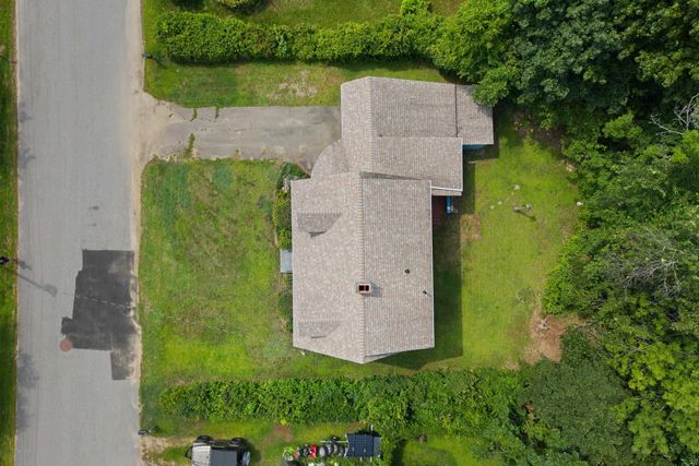 6 Hartswood Road, Dover, NH 03820