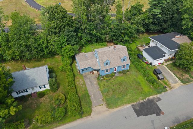 6 Hartswood Road, Dover, NH 03820