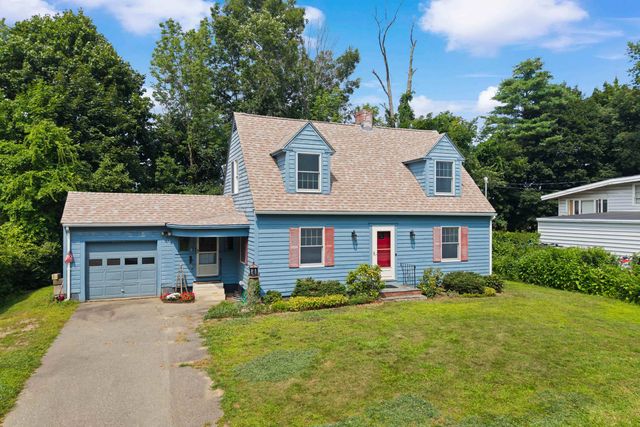 6 Hartswood Road, Dover, NH 03820