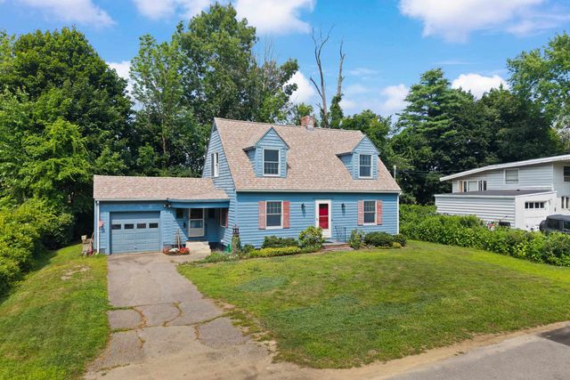 6 Hartswood Road, Dover, NH 03820