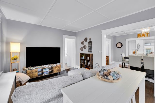 48 Woodbine Street, Waterbury, CT 06705