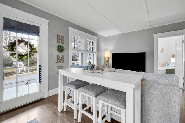 48 Woodbine Street, Waterbury, CT 06705