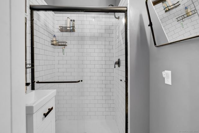 48 Woodbine Street, Waterbury, CT 06705