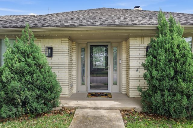 4500 French Lake Drive, Fort Worth, TX 76133