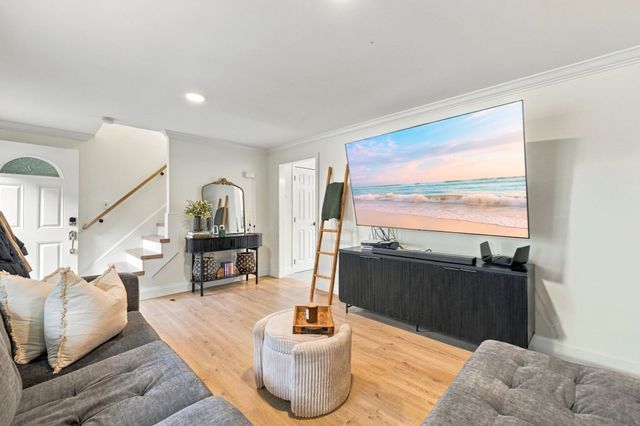 21 Orchard Ave B, Haverhill, MA 01830