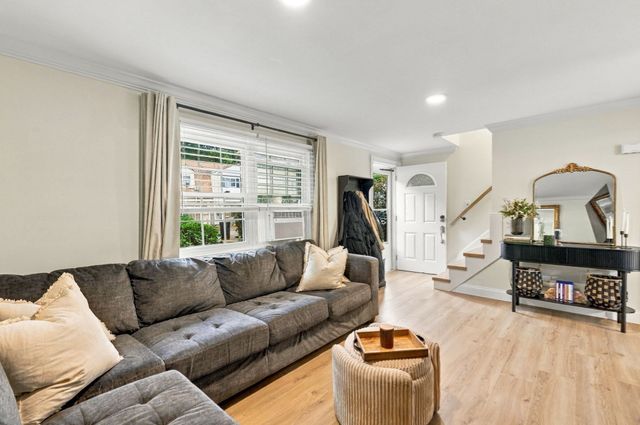 21 Orchard Ave B, Haverhill, MA 01830