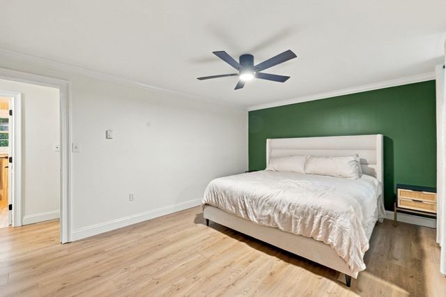 21 Orchard Ave B, Haverhill, MA 01830