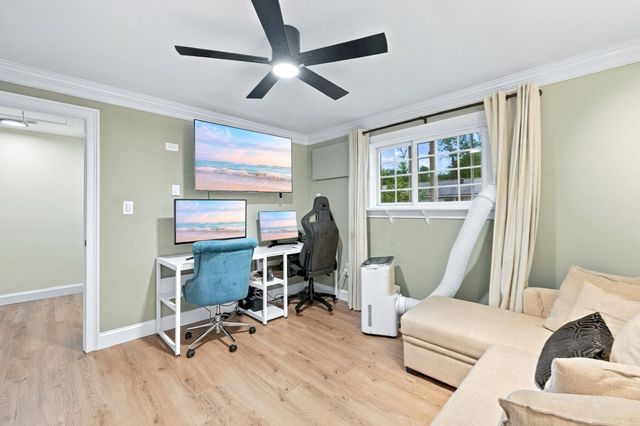 21 Orchard Ave B, Haverhill, MA 01830
