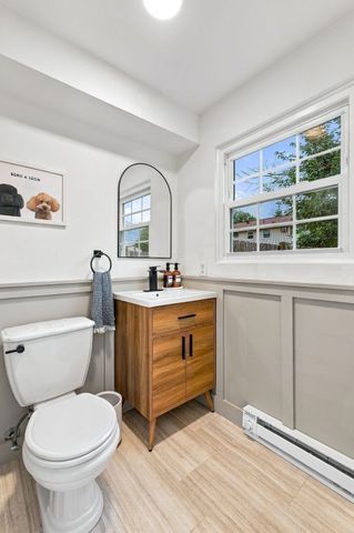 21 Orchard Ave B, Haverhill, MA 01830
