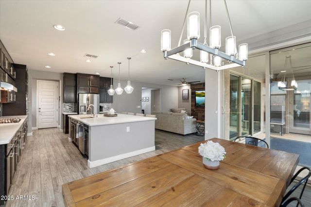 10702 E Sheffield Drive, Mesa, AZ 85212