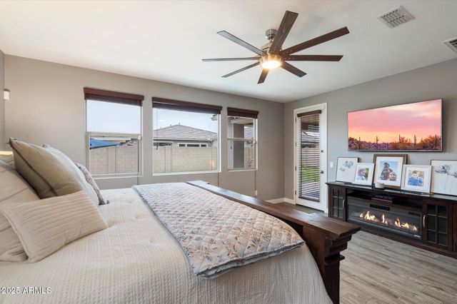 10702 E Sheffield Drive, Mesa, AZ 85212