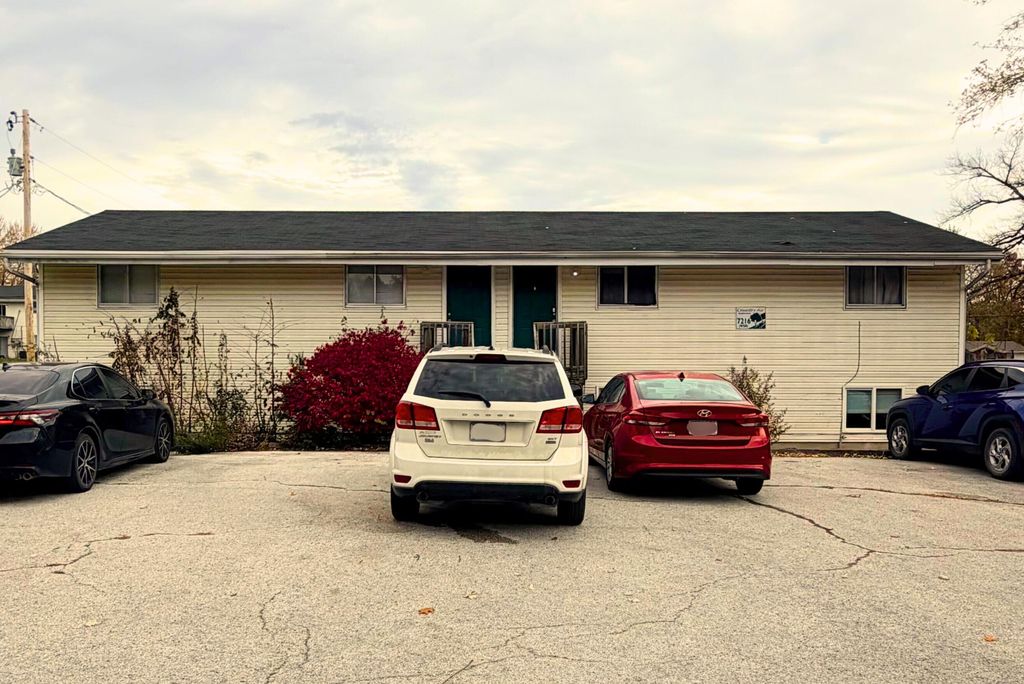 7216 N WADE SCHOOL RD D, Columbia, MO 65202